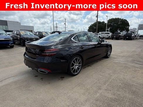 Used 2025 Genesis G70 2.5T image 5
