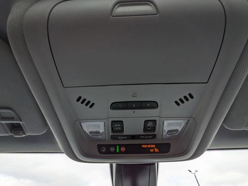 Used 2021 Chevrolet Blazer LT w/ Sound & Technology Package image 19