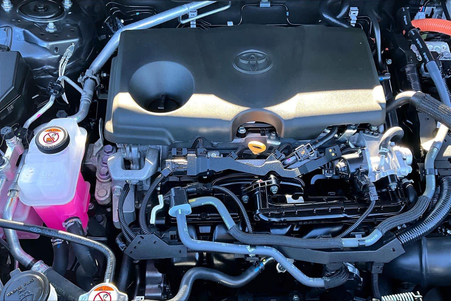 Certified 2024 Toyota RAV4 LE AWD/4WD image 32
