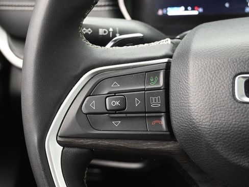 Used 2024 Jeep Grand Cherokee L Limited w/ Luxury Tech Group II image 14