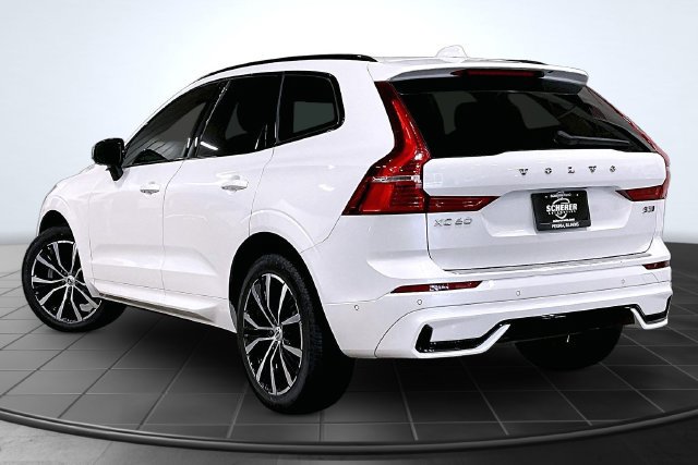 Certified 2024 Volvo XC60 B5 Plus w/ Protection Package Premier AWD/4WD image 16