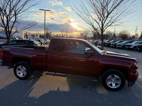 Used 2017 Chevrolet Silverado 1500 LT w/ All Star Edition image 4