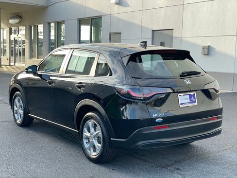 Certified 2023 Honda HR-V LX image 4