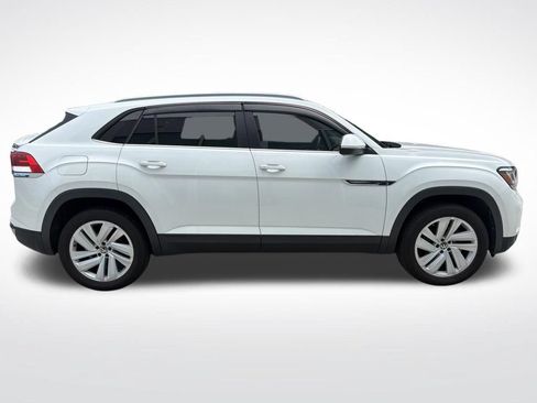 Used 2021 Volkswagen Atlas Cross Sport SE FWD image 4
