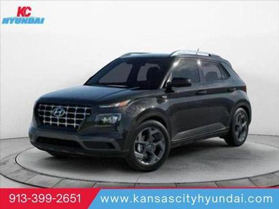 New 2025 Hyundai Venue SEL