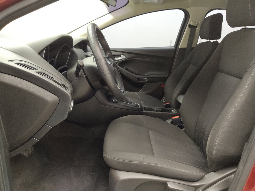 Used 2015 Ford Focus SE FWD image 17