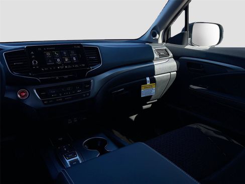Certified 2026 Honda Ridgeline Sport image 26