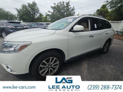 Used 2013 Nissan Pathfinder SL w/ SL Premium Pkg AWD/4WD image 4