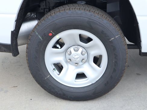 New 2026 RAM 1500 Tradesman AWD/4WD image 17