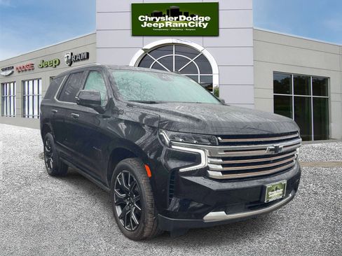 Used 2023 Chevrolet Tahoe High Country image 4