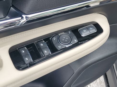 New 2026 Lincoln Corsair Grand Touring image 10