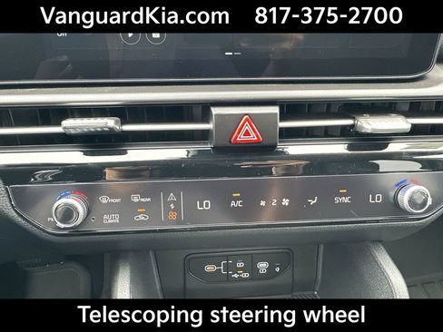 Certified 2026 Kia Sportage EX FWD image 19