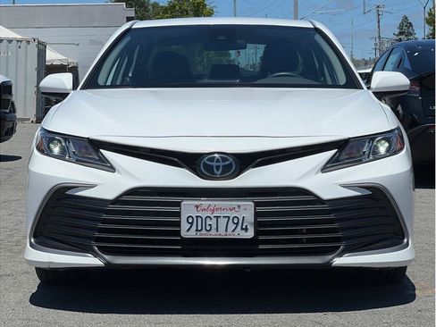 Used 2023 Toyota Camry LE FWD image 2