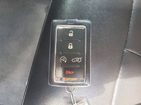 Certified 2023 Jeep Grand Cherokee L Limited AWD/4WD image 32