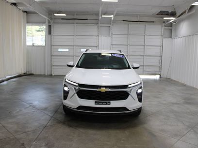Used 2025 Chevrolet Trax LT