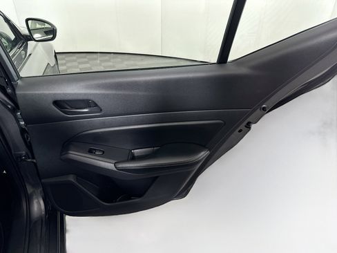 Used 2025 Nissan Altima 2.5 SV FWD image 28