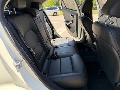 Used 2015 Mercedes-Benz GLA 250 4MATIC image 16