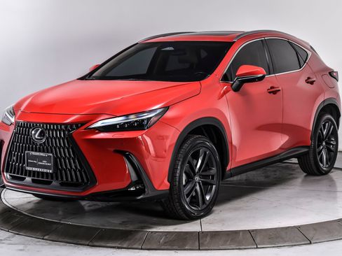 Used 2024 Lexus NX 450h+ AWD w/ Vision Package image 3