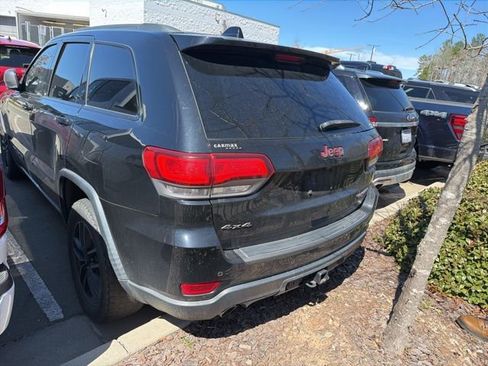 Used 2017 Jeep Grand Cherokee Trailhawk image 11