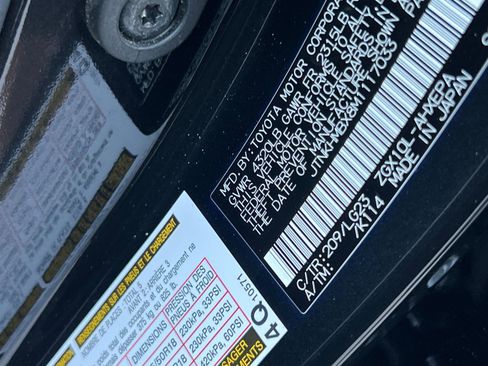 Used 2021 Toyota C-HR Limited image 30