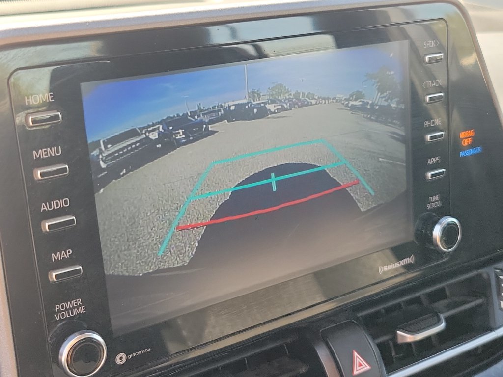Used 2021 Toyota C-HR LE FWD image 24