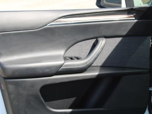 Used 2023 Tesla Model X AWD/4WD image 11