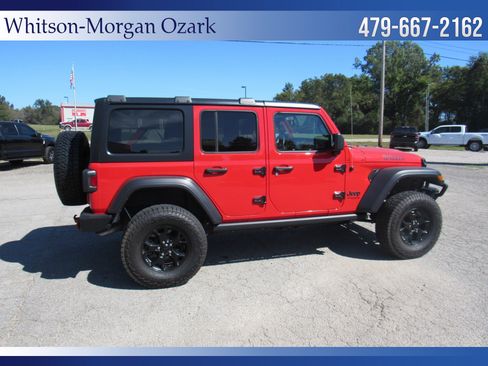 Used 2021 Jeep Wrangler Unlimited Sport image 13