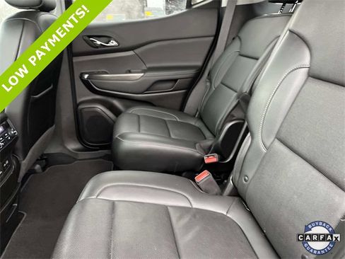 Used 2021 GMC Acadia SLT w/ Technology Package image 19