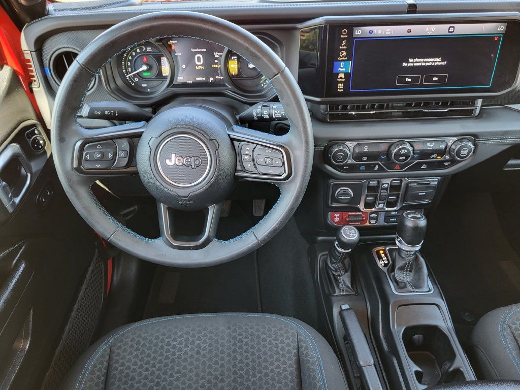 Used 2024 Jeep Wrangler Unlimited Rubicon 4xe AWD/4WD image 30