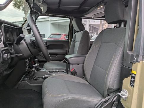 Used 2025 Jeep Wrangler Sport AWD/4WD image 15