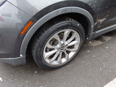 Used 2019 Lincoln MKC Select w/ Select Plus Package image 12