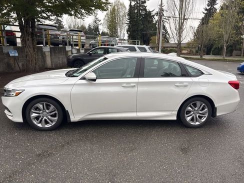 Used 2019 Honda Accord LX image 2