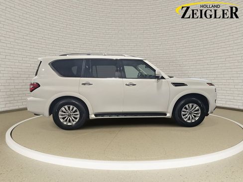 Used 2023 Nissan Armada SV w/ Cargo Package AWD/4WD image 4