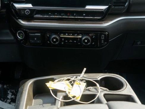 Used 2022 Chevrolet Silverado 1500 RST image 12