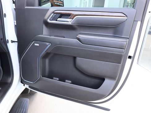 Certified 2025 GMC Sierra 1500 Elevation w/ Elevation Premium Package AWD/4WD image 42