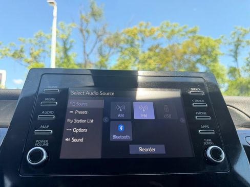 Used 2024 Toyota Camry SE FWD image 19