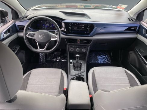 Used 2022 Volkswagen Taos SE image 10