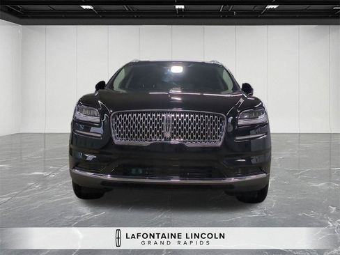 Certified 2023 Lincoln Nautilus AWD w/ Premium Package image 8