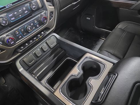Used 2019 GMC Sierra 3500 Denali w/ Duramax Plus Package image 25