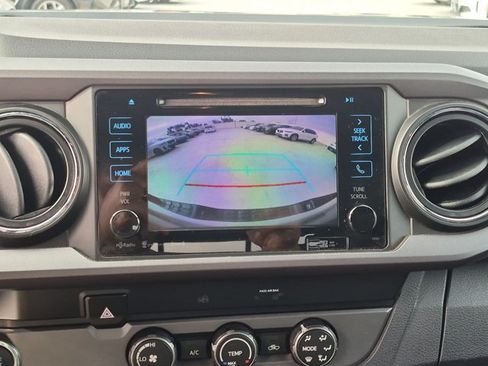 Used 2019 Toyota Tacoma TRD Off-Road w/ Technology Package RWD image 14
