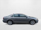 Used 2017 Volkswagen Passat 1.8T SEL Premium image 4