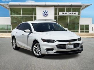 Used 2018 Chevrolet Malibu LT FWD video 1