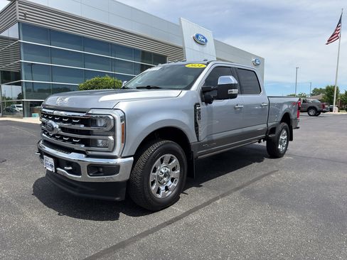 Used 2024 Ford F350 Lariat w/ Lariat Ultimate Package AWD/4WD image 1