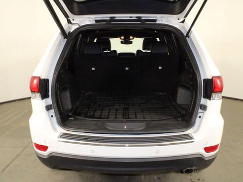 Used 2022 Jeep Grand Cherokee Limited image 16