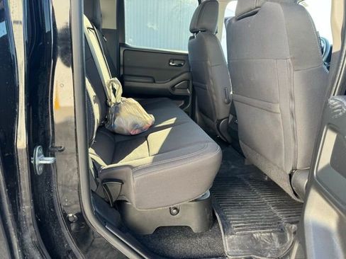 Used 2022 Nissan Frontier SV w/ Technology Package image 15