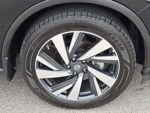 Used 2018 Nissan Murano Platinum image 7