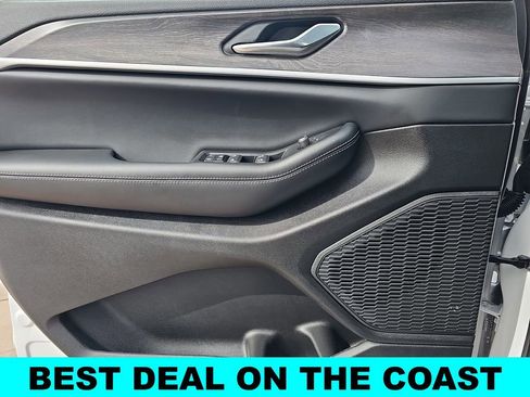 New 2026 Jeep Grand Cherokee Altitude AWD/4WD image 28