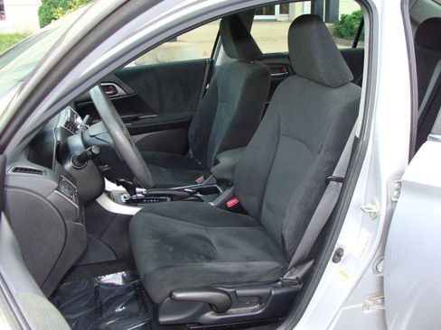 Used 2013 Honda Accord LX image 7