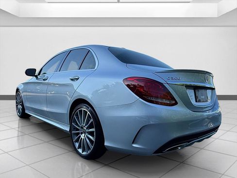 Used 2018 Mercedes-Benz C 300 4MATIC Sedan image 3