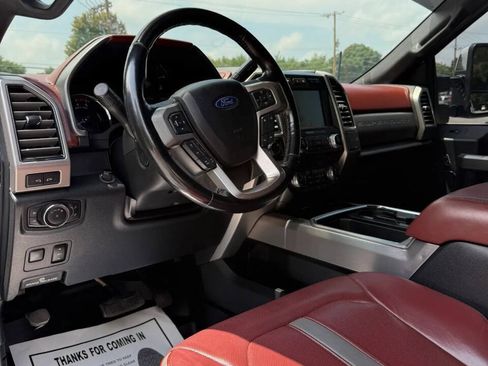 Used 2018 Ford F250 Platinum w/ Platinum Ultimate Package AWD/4WD image 16